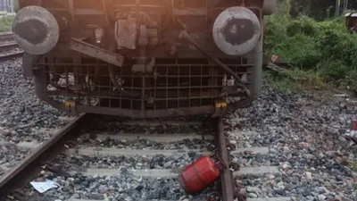 another train derailment averted  lpg cylinder found on rail tracks in kanpur