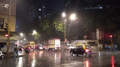 waterlogging hits mumbai amid pre monsoon rain  social media buzzes