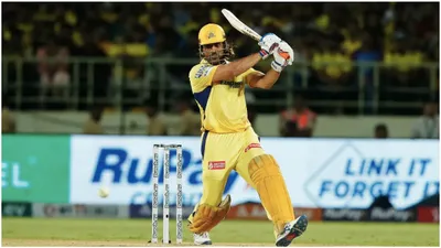 after vizag show  ms dhoni recommended to bat higher by former indian cricketer