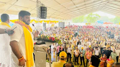 naveen goyal an independent shocks the congress and bjp with his nomination rally