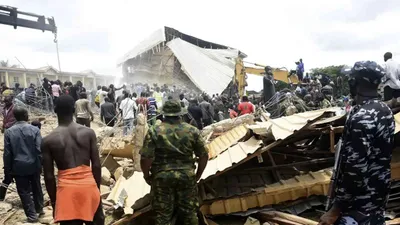 nigeria  22 children die as school building collapses  over 100 hospitalized