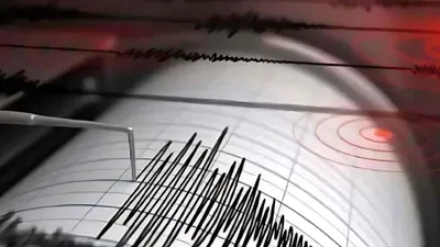 5 8 magnitude earthquake hits pakistan  tremors felt in delhi ncr