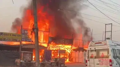 disturbing visuals   greater noida  several dhabas  shantis gutted to fire due to short circuit