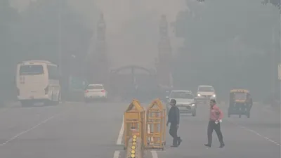 delhi air pollution reaches alarming levels again  sparks concerns across ncr