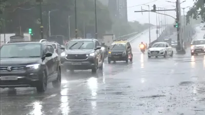 mumbai rains  4 dead as heavy downpour brings city to standstill  imd issues red alert