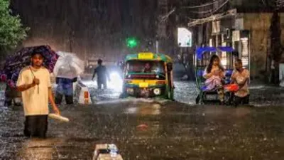 waterlogging  flood  traffic congestion  severe downpour in delhi ncr causes chaos