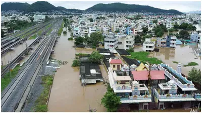 telangana  weather report  met deptt  issues alert for thunderstorm  heavy rain  check forecast here