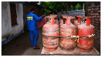 lpg price  cylinder prices again hiked ahead of durga puja  diwali