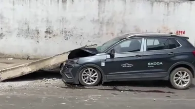 flyover slab collapses on car in andheri  mumbai  video