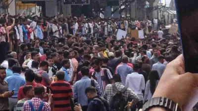 massive uproar  large protest erupts near mumbai over child molestation at badlapur school