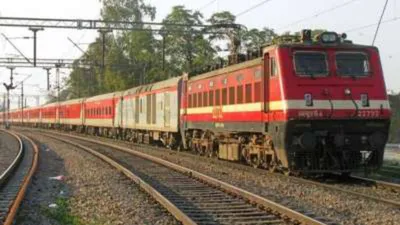 big announcement by indian railways  over 6 000 special trains to run during festive season  check full details