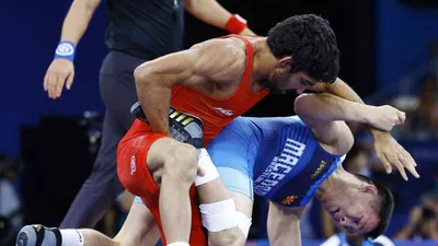 wrestler aman sehrawat storms ‌into semifinals  keeps india s medal hopes alive at paris olympics