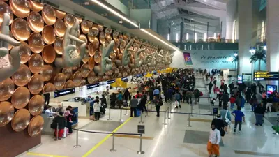 delhi airport power failure  chaos at igi  domestic and international flights disrupted