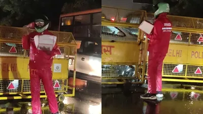 zomato delivery agent reaches to deliver in rain and traffic  emotions pour on internet