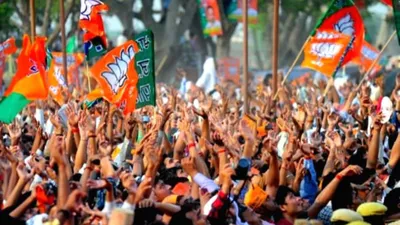 bjp and congress dominate 18th lok sabha with 339 seats  analysis