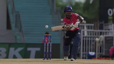 up t20 league  dhruv jurel s classy straight bat six steals the show